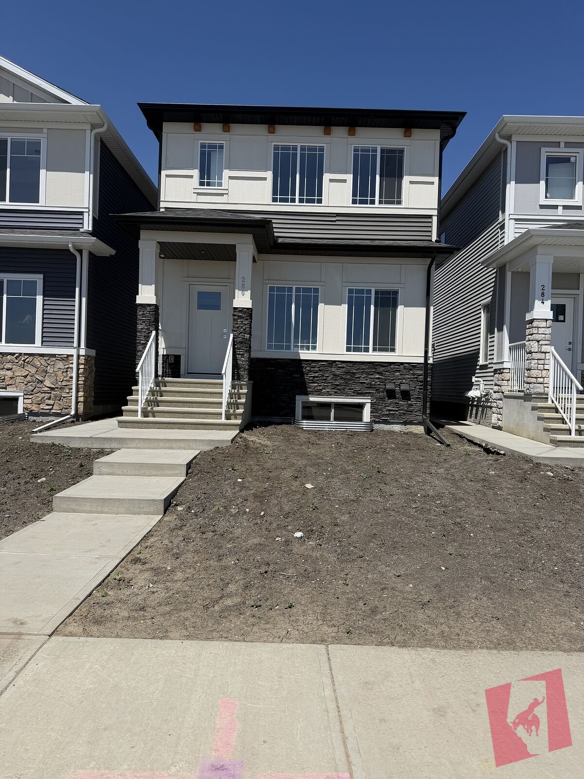 Brand New Main Floor In New Community Of Huxley photo 2