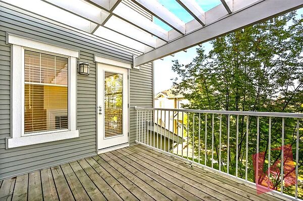 3-BR Townhouse Backing Onto Green Space – All Utilities Included!