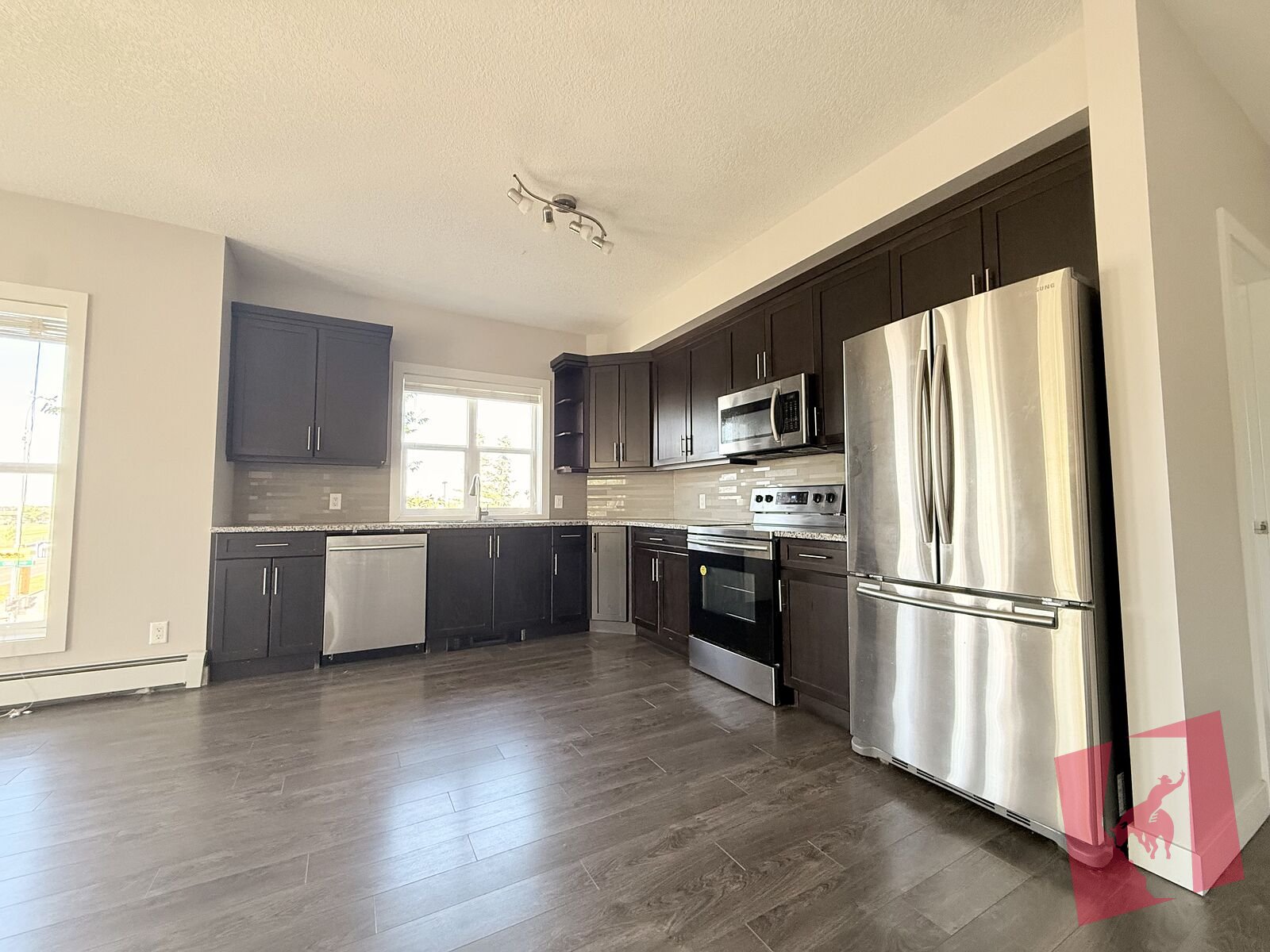 Bright & Spacious 3-Bedroom Condo in Taradale | Balcony | In-Suite Laundry