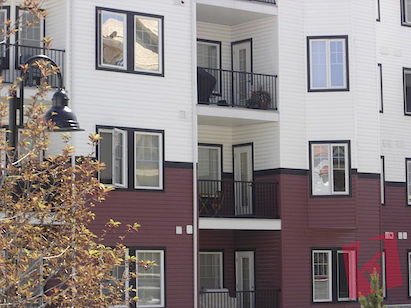 AVAILABLE Oct 21, 2026: Elegant 2BDR-2Bath+ Den Royal Oak Condo for Rent
