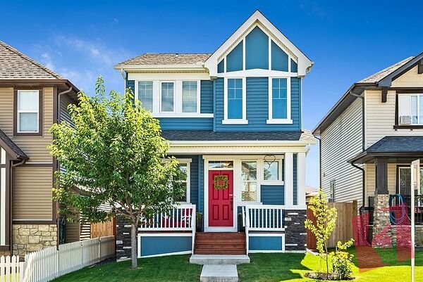 Cozy 3 Bedroom in Nolan Hill across from a Park