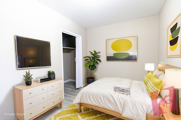 University Pointe photo 3