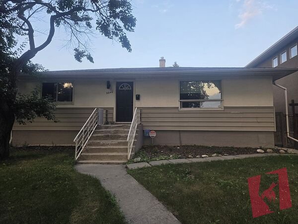 Looking for 1 roommate male