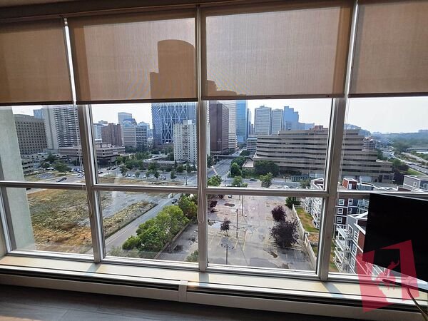 Fully Furnished 2 Bed+2 Bath | Corner Unit | River Views | 2 Parking Stalls