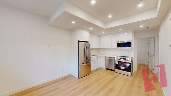 Modern 1-Bedroom Basement Suite Brand New! photo 3