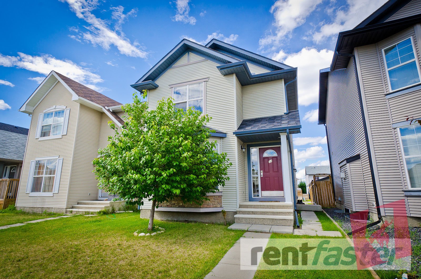 /CRANSTON 3 BDR+DEN HOME, 2 UPPER LEVELS, DIRECT ACCESS TO DEERF&STONEY TRAIL