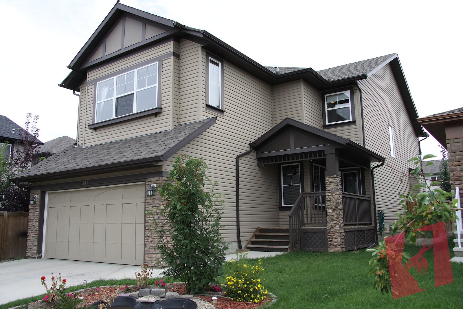 Modern & Spacious Home in New Brighton photo 2