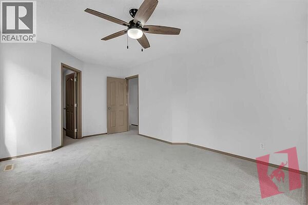5 Bedroom about 4000 sqft beautiful home in New Brighton Manor photo 3