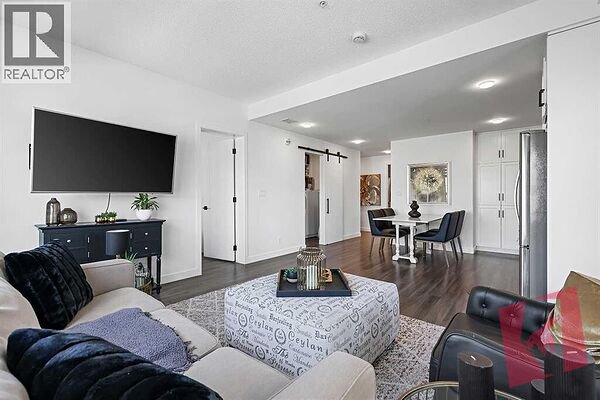 Bright 2 Bed | 2 Bath Condo with Underground Parking photo 3