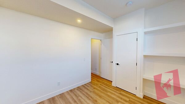 Stunning 1 Bedroom Basement Suite in Killarney photo 2