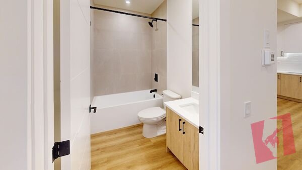 Stunning 1 Bedroom Basement Suite in Killarney photo 3