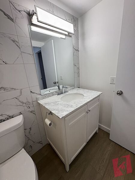 Newly renovated! Great location and parking included! photo 2