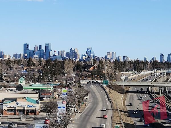 1 Bedroom/1 Bath Condo w/ Downtown & Mountain Views!! photo 2