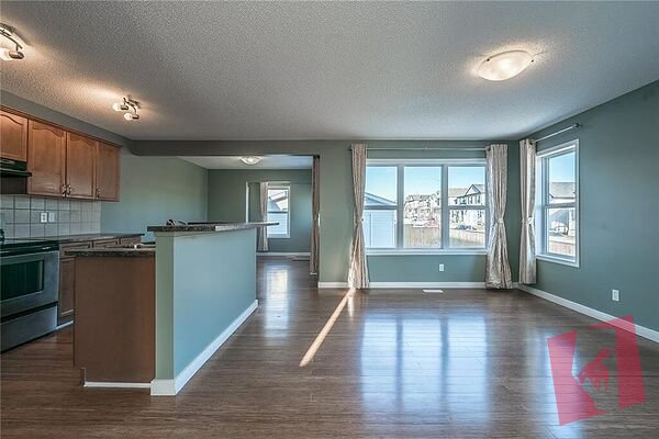 Harming & Spacious 4-Bedroom Home in Evergreen (Cul-de-sac & Corner Lot) photo 2