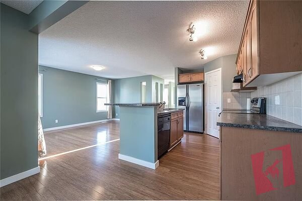 Harming & Spacious 4-Bedroom Home in Evergreen (Cul-de-sac & Corner Lot) photo 3
