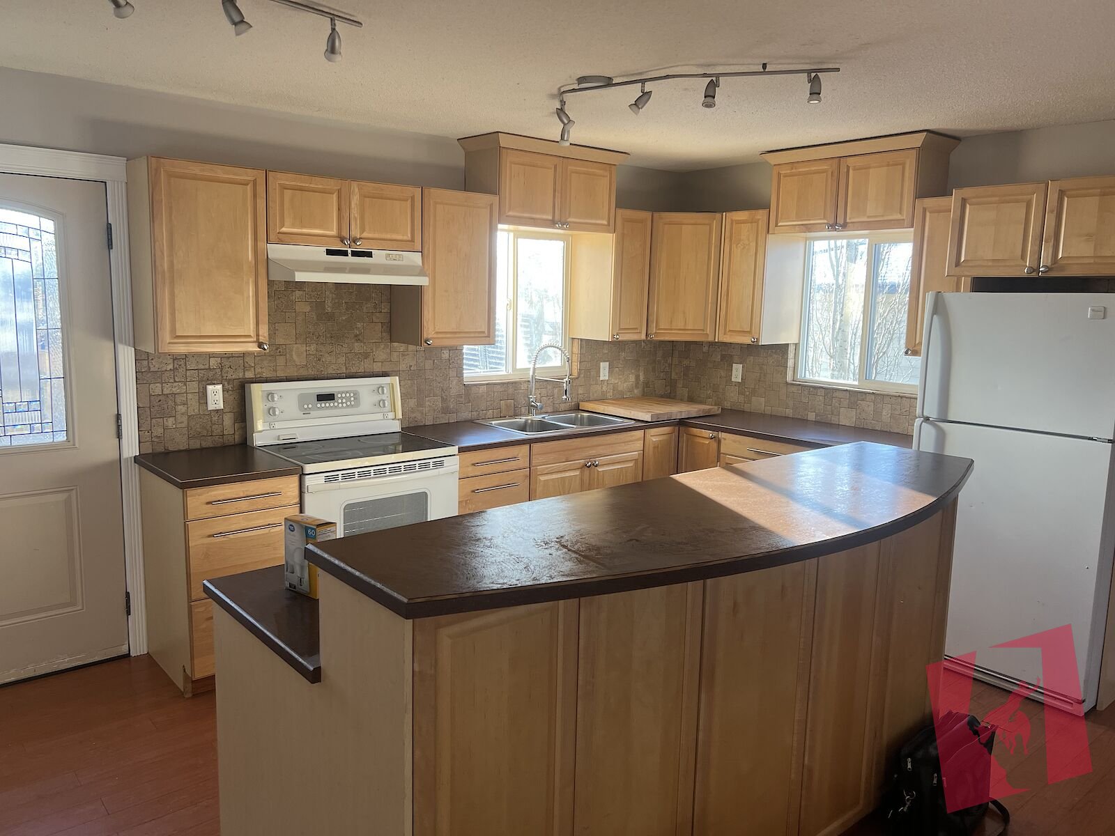 3 Bedroom Main Floor