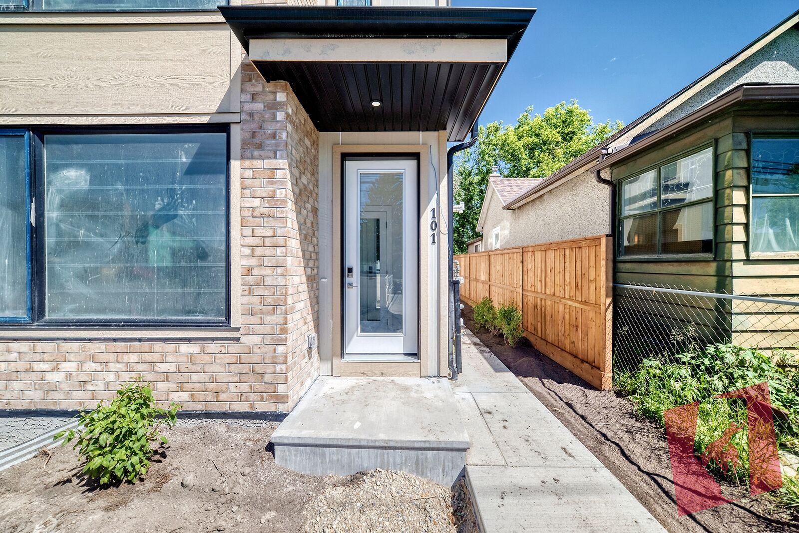 ***BRAND NEW*** Luxury 3 Bed Townhome in Erlton photo 2