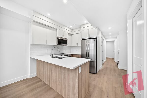 BRAND NEW LUXURY Basement in Erlton