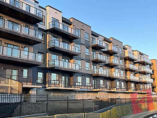 1 Bedroom Cranston Riverstone Condo photo 3