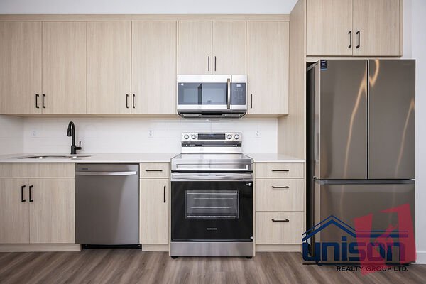 Brand-New 1-Bedroom Condo with Stunning Sage Hill Valley Views