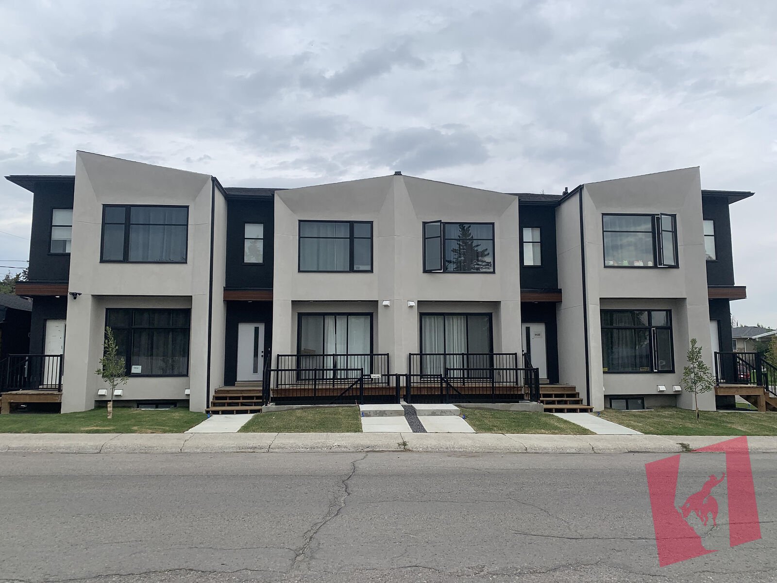 Room Rentals Available in New Townhome - Fully Furnished -Utilities Incl.