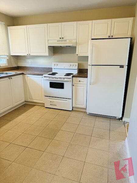 $2200 Entire House -3 Bedroom 1.5 Bathroom Rental photo 2