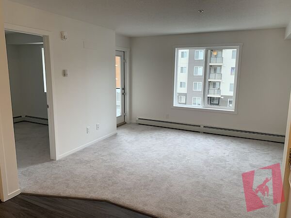 Cozy 2 Bedrooms Condo in Skyview Landing NE photo 3