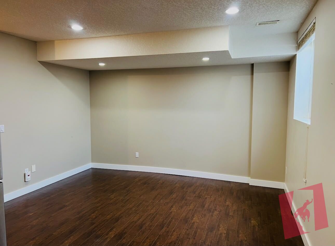 2 Bed Basement near #2 #38 #20 Bus