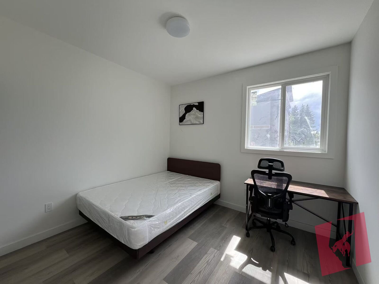Brand New Student Housing Near UofC, Private Bath, Furnished, All Utilities