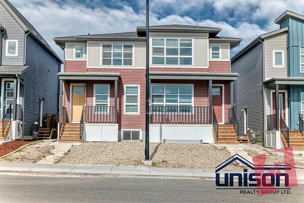 Like New 1-Bed 1-Bath Basement Suite in Belmont | 9-Foot Ceilings | Separate Ent