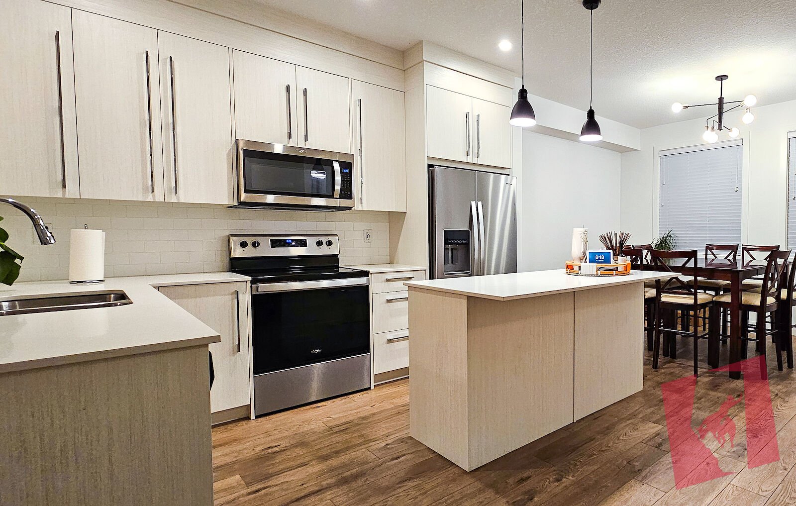 Spacious Townhome in Cornerstone - double attached garage photo 2