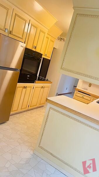 FULL-HOUSE WITH BASEMENT AVAILABLE FOR RENT photo 2