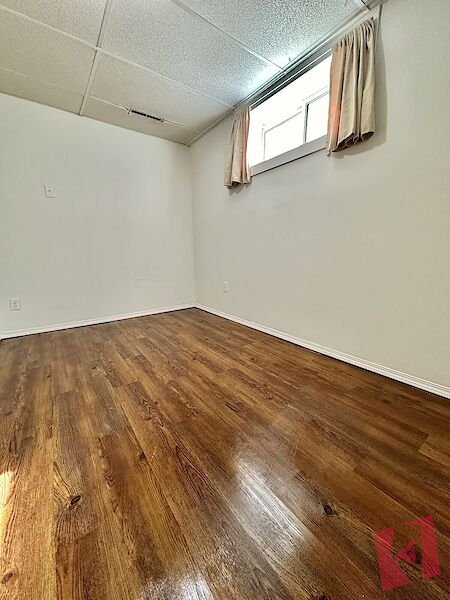 WELCOME HOME !!! BEAUTIFUL AND CLEAN NEW RENOVATED APARTMENT. photo 3