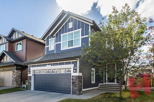 Beautiful 3-Bedroom Home with A/C, Solar Panels & Double Garage in Evanston! photo 2