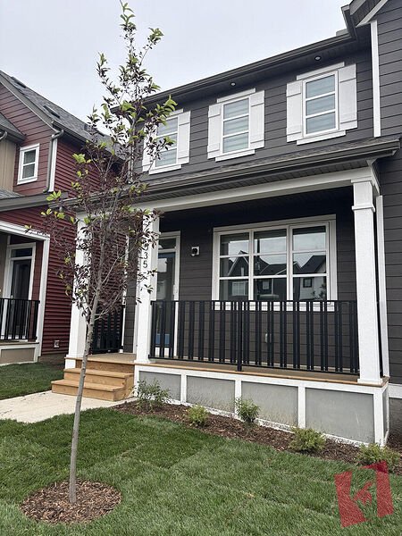 ALMOST BRAND NEW!!! SEMI-DETACHED IN RANGEVIEW! Upper Unit photo 2