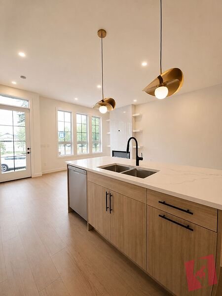 Bright Open-Concept Luxury Home | Brand New | Mount Pleasant photo 2