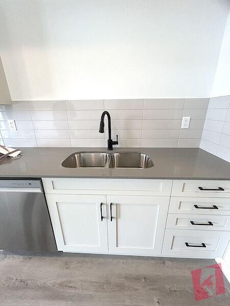 1 Bedroom 1 Bathroom Condo in the community of Livingston photo 3