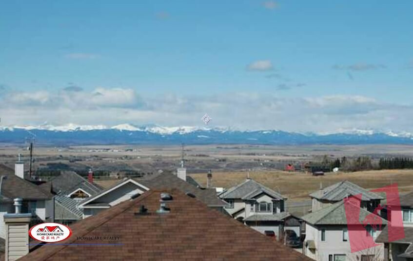 Stunning 5bed 3.5 bath walkout mountain view single house in Rocky Ridge!