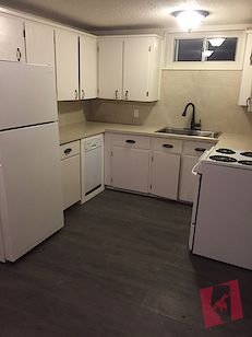 Spacious Basement Suite - 2 BR, Utilities Included. PETS WELCOME - PRIVATE YARD photo 2