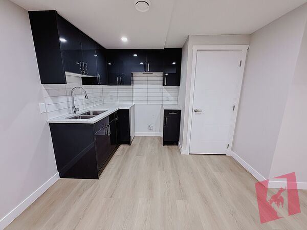 612 56 Avenue SW, Calgary, AB - Lower photo 3