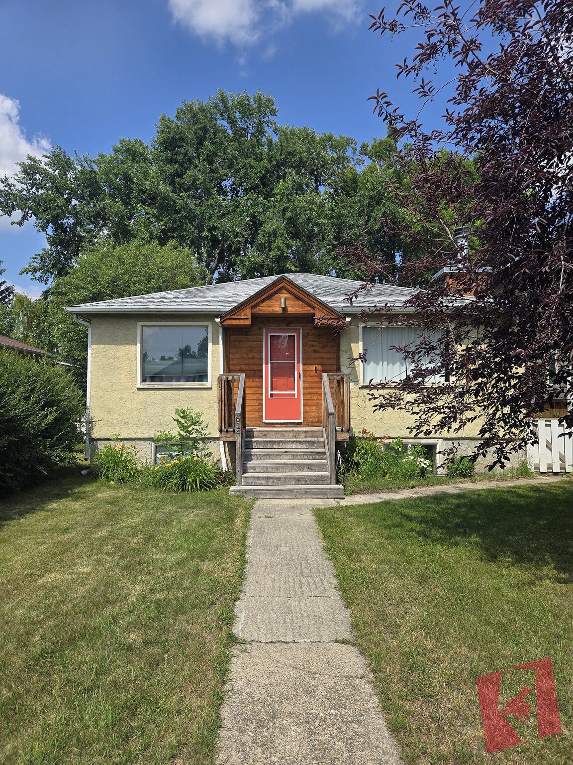 1 Bedroom Basement Suite - Private Entrance - Winston Heights, Available Immediately