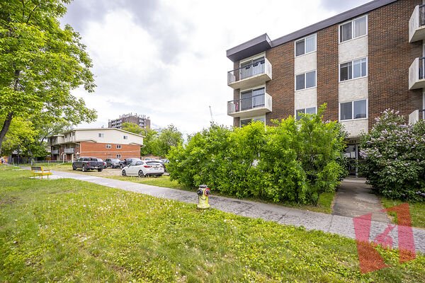 Bright One Bedroom with Balcony! photo 2