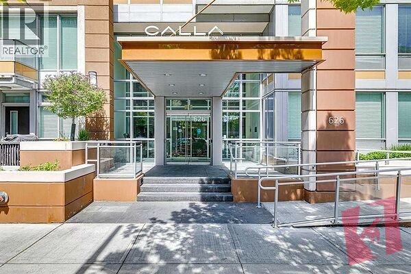 Executive Top Floor Corner Unit 2 Bed / 2 Bath Condo in the heart of Beltline! photo 2