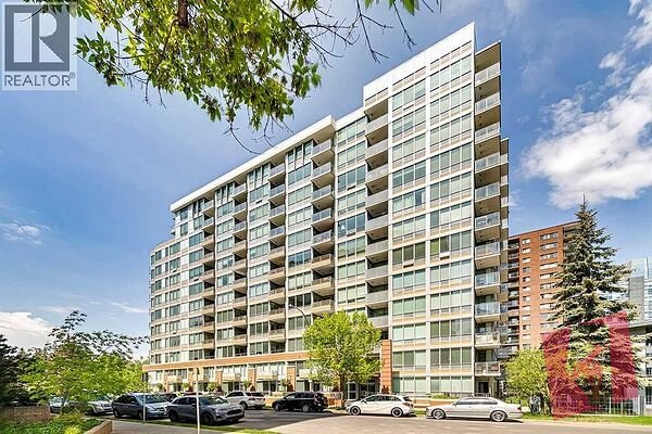 Executive Top Floor Corner Unit 2 Bed / 2 Bath Condo in the heart of Beltline! photo 3