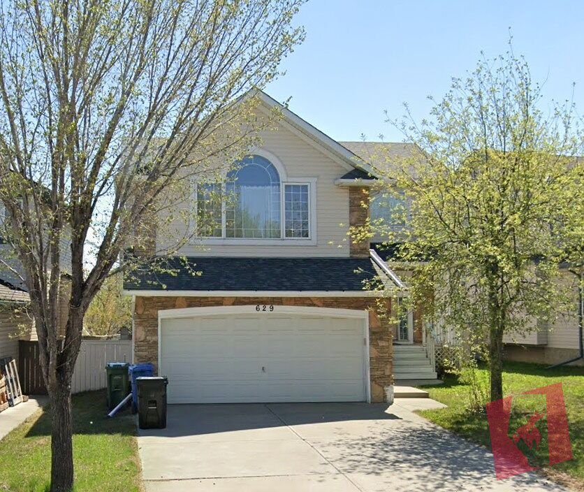 Family Home in Panorama Hills photo 3