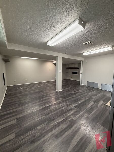 Spacious 2-Bedroom Basement Suite in Thorncliffe