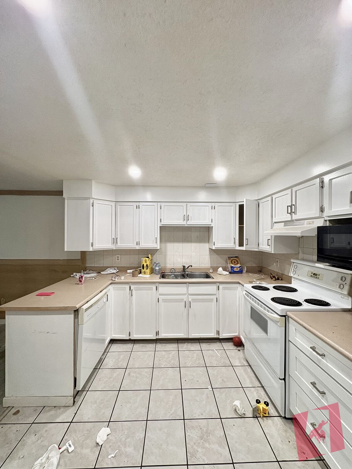 Spacious 2 Bed Basement Suite | Fireplace | In-Suite Laundry | Great NE Loca