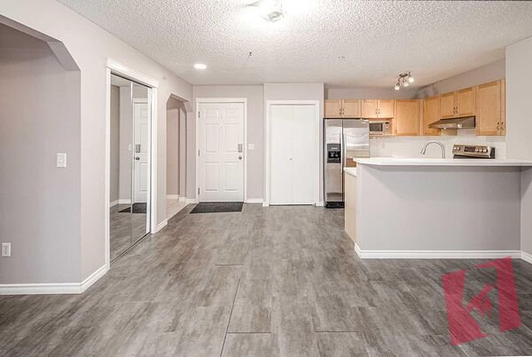 Accessible 2 Bed/2 Bath Condo in Panorama Hills photo 2