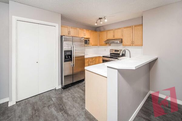 Accessible 2 Bed/2 Bath Condo in Panorama Hills photo 3