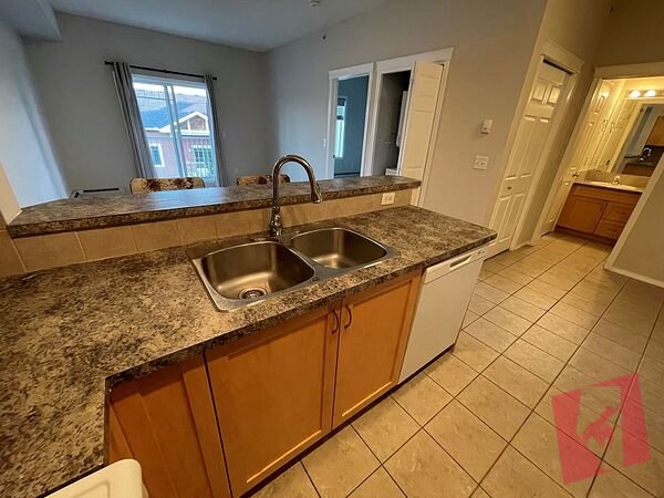 Cozy 1-Bedroom Condo in a Prime Location